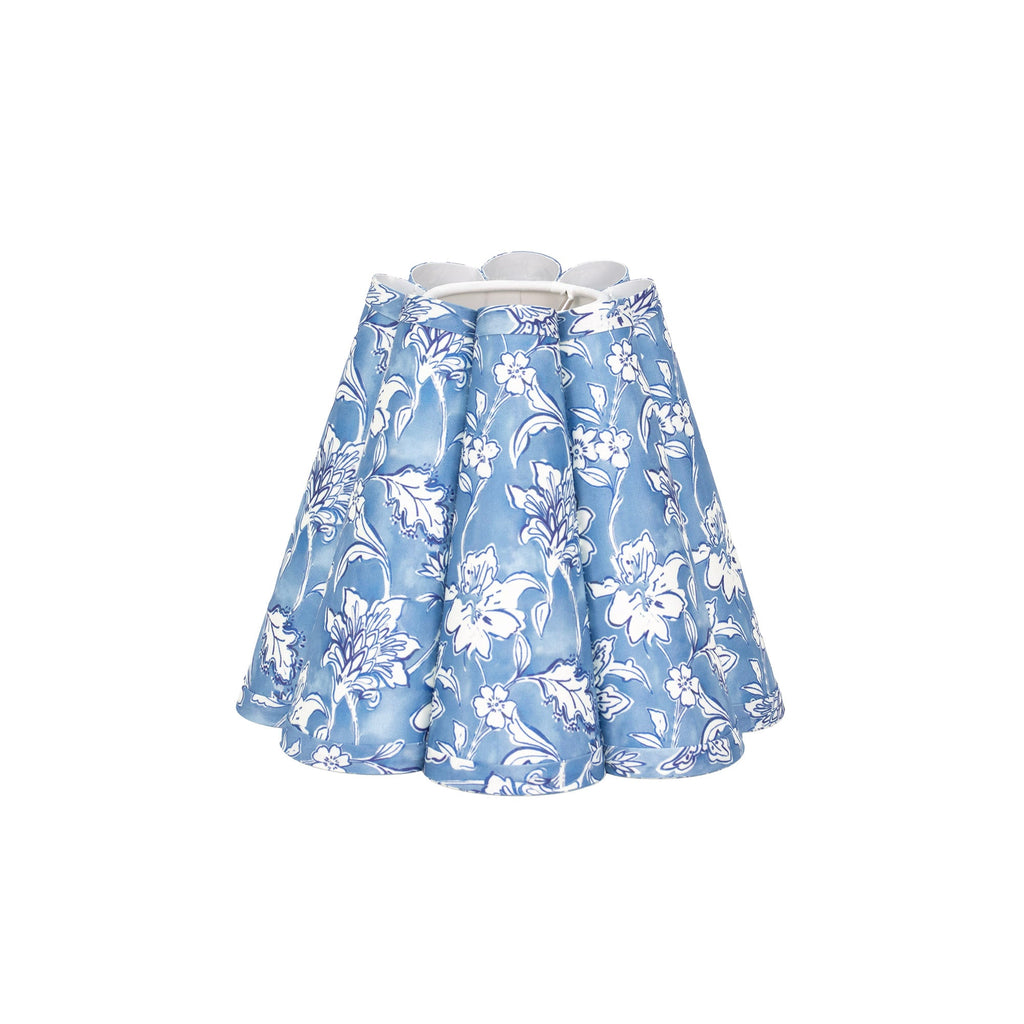 4.5x9x6'H Scalloped Print Shade
