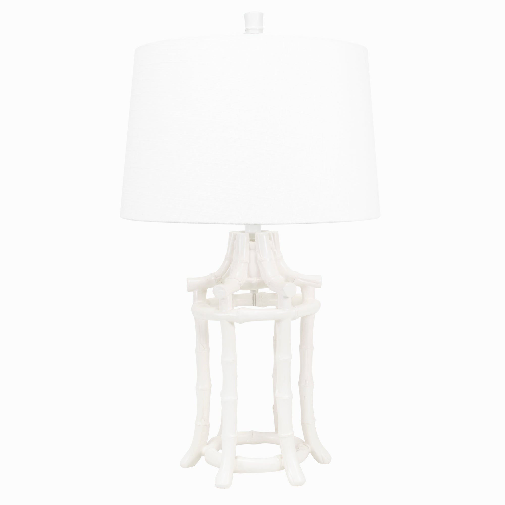 Weiße Bambustischlampe mit weißem Wäscheton und Silbereinlage